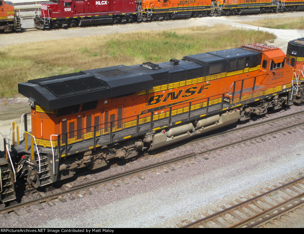 BNSF 3255